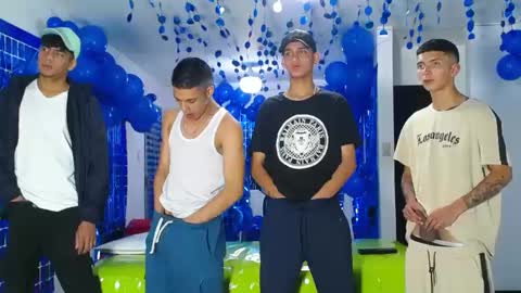 Snapshot of icevermilk chatting on 24, 12, 2024 THOMAS AND DAMIAND online show from 24, 12, 2024