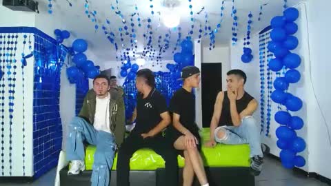 Snapshot of icevermilk chatting on 27, 12, 2024 THOMAS AND DAMIAND online show from 27, 12, 2024