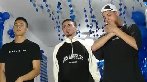 Snapshot of icevermilk chatting on 28, 12, 2024 THOMAS AND DAMIAND online show from 28, 12, 2024