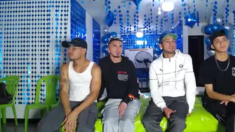 Snapshot of icevermilk chatting on 10, 1, 2025 THOMAS AND DAMIAND online show from 10, 1, 2025