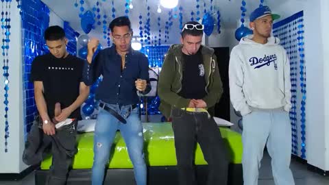 Snapshot of icevermilk chatting on 25, 1, 2025 THOMAS AND DAMIAND online show from 25, 1, 2025