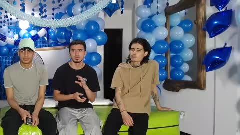 Snapshot of icevermilk chatting on 9, 3, 2025 THOMAS AND DAMIAND online show from 9, 3, 2025