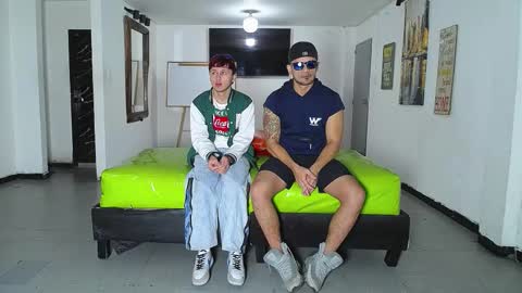 Snapshot of icevermilk chatting on 25, 11, 2025 THOMAS AND DAMIAND online show from 25, 11, 2025