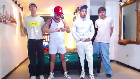 Snapshot of icevermilk chatting on 14, 12, 2025 THOMAS AND DAMIAND online show from 14, 12, 2025