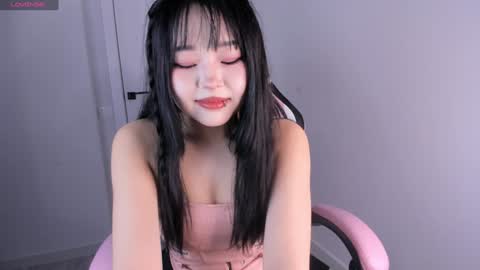 Hitomi   online show from 13, 12, 2024