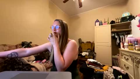 ickybratt online show from 2, 4, 2026