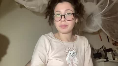 Snapshot of idiomslang chatting on 2, 1, 2025 idiomslang online show from 2, 1, 2025