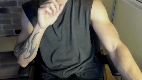 Snapshot of idkiww chatting on 11, 10, 2025 yo online show from 11, 10, 2025