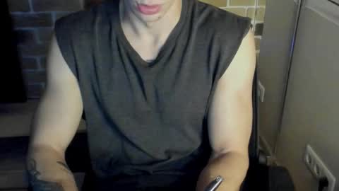 Snapshot of idkiww chatting on 18, 11, 2025 yo online show from 18, 11, 2025