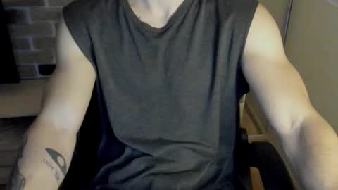 Snapshot of idkiww chatting on 20, 11, 2025 yo online show from 20, 11, 2025