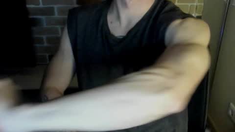 Snapshot of idkiww chatting on 21, 11, 2025 yo online show from 21, 11, 2025