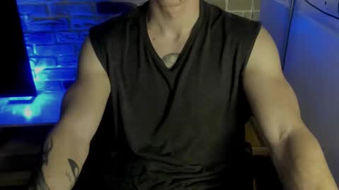 Snapshot of idkiww chatting on 14, 12, 2025 yo online show from 14, 12, 2025