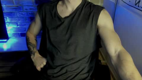 Snapshot of idkiww chatting on 16, 12, 2025 yo online show from 16, 12, 2025