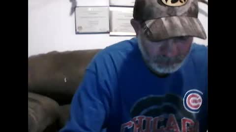 Snapshot of idkwhyidothis348732 chatting on 5, 1, 2025 idkwhyidothis348732 online show from 5, 1, 2025