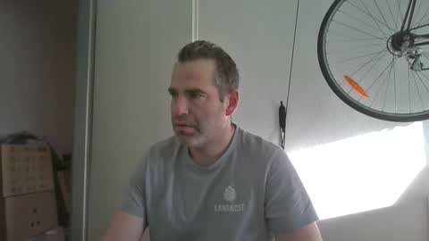 idontknowwhy1 online show from 21, 11, 2025