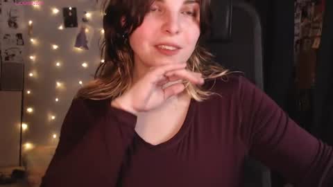 Snapshot of idontknowwhyjojo chatting on 21, 6, 2026 Saya online show from 21, 6, 2026