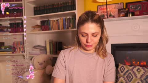 Snapshot of idontlikeguccibelts chatting on 4, 12, 2024 Little Flower online show from 4, 12, 2024