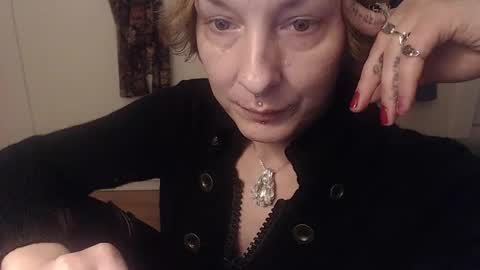 Snapshot of ifk_donkeysfr chatting on 12, 11, 2025 Ifk Donkeys online show from 12, 11, 2025