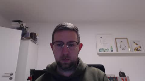 Snapshot of iggi2707 chatting on 16, 12, 2024 ner d online show from 16, 12, 2024