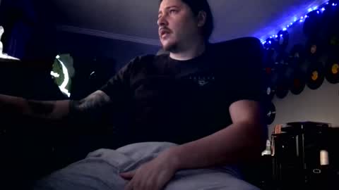 Snapshot of iggy_iggy_iggy chatting on 13, 2, 2025 iggy_iggy_iggy online show from 13, 2, 2025