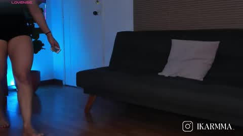 Snapshot of ikarmma chatting on 4, 10, 2025 Lua online show from 4, 10, 2025