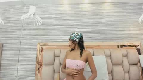ikia lopez online show from 4, 7, 2026