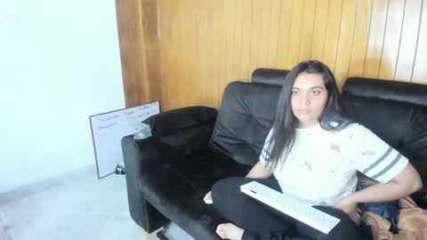 Snapshot of iko_deli chatting on 10, 3, 2025 valentina online show from 10, 3, 2025