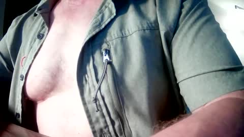 Snapshot of il_undercover chatting on 7, 7, 2026 il_undercover online show from 7, 7, 2026