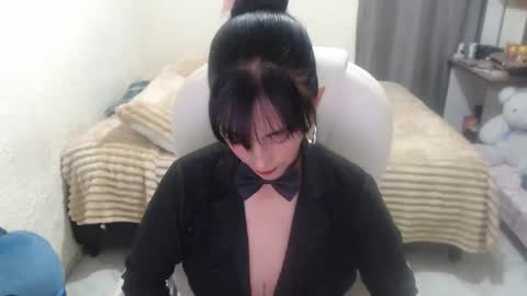 Ilaira  online show from 10, 4, 2026