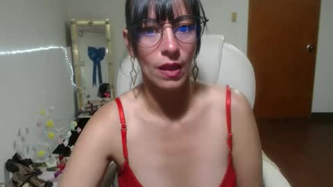 Snapshot of ilairahot chatting on 27, 5, 2026 Ilaira online show from 27, 5, 2026