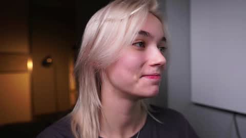 ileanacampbel online show from 19, 12, 2024