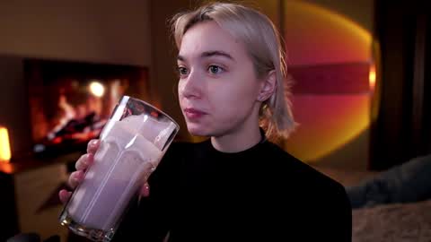 ileanacampbel online show from 10, 1, 2025