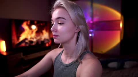 ileanacampbel online show from 11, 1, 2025