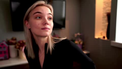 ileanacampbel online show from 14, 1, 2025