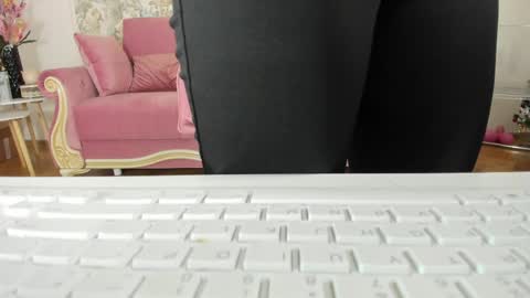 Snapshot of illegal_lorry chatting on 14, 5, 2026 illegal_lorry online show from 14, 5, 2026