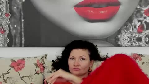 Snapshot of illegalbeauty87 chatting on 16, 12, 2025 Ingrid or more easier...Miss GoDDess Mistress online show from 16, 12, 2025