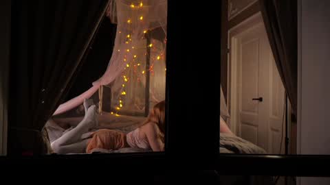 Lindsey and Candice online show from 25, 2, 2026