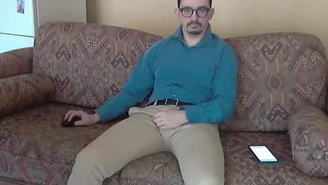 ilovecuteguy79 online show from 17, 4, 2026