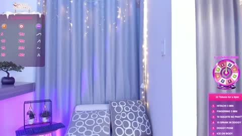 Snapshot of im_antonia chatting on 24, 12, 2024 LUCY online show from 24, 12, 2024