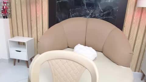 Belinda Mesa  online show from 25, 2, 2026