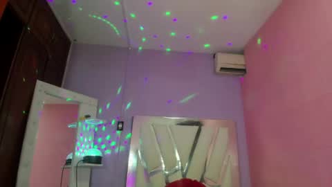 Snapshot of im_brittany_333 chatting on 27, 5, 2026 im_brittany_333 online show from 27, 5, 2026