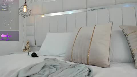 Snapshot of im_dalhia chatting on 24, 12, 2024 DAHLIA online show from 24, 12, 2024