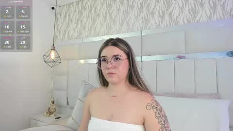 Snapshot of im_dalhia chatting on 27, 12, 2024 DAHLIA online show from 27, 12, 2024