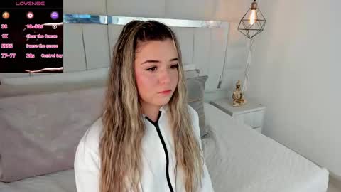 Snapshot of im_dalhia chatting on 14, 1, 2025 DAHLIA online show from 14, 1, 2025