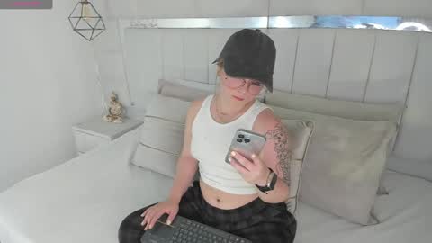 Snapshot of im_dalhia chatting on 7, 2, 2025 DAHLIA online show from 7, 2, 2025