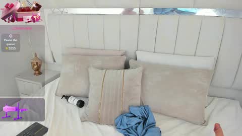 Snapshot of im_dalhia chatting on 19, 2, 2025 DAHLIA online show from 19, 2, 2025