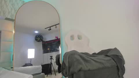 Snapshot of im_dalhia chatting on 14, 9, 2025 DAHLIA online show from 14, 9, 2025