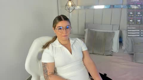 Snapshot of im_dalhia chatting on 15, 11, 2025 DAHLIA online show from 15, 11, 2025