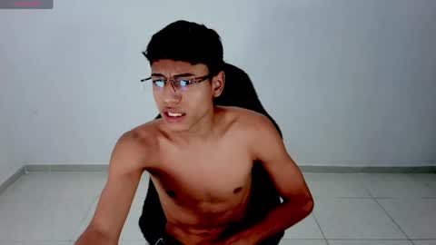 im_david01 online show from 8, 4, 2026