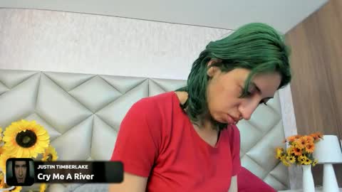 Snapshot of im_gaia chatting on 13, 11, 2025 Im Gaia online show from 13, 11, 2025